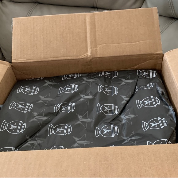 BNIB SOLD OUT Jeffree Star “Cremated” Eye Pallet🖤 - Picture 7 of 11